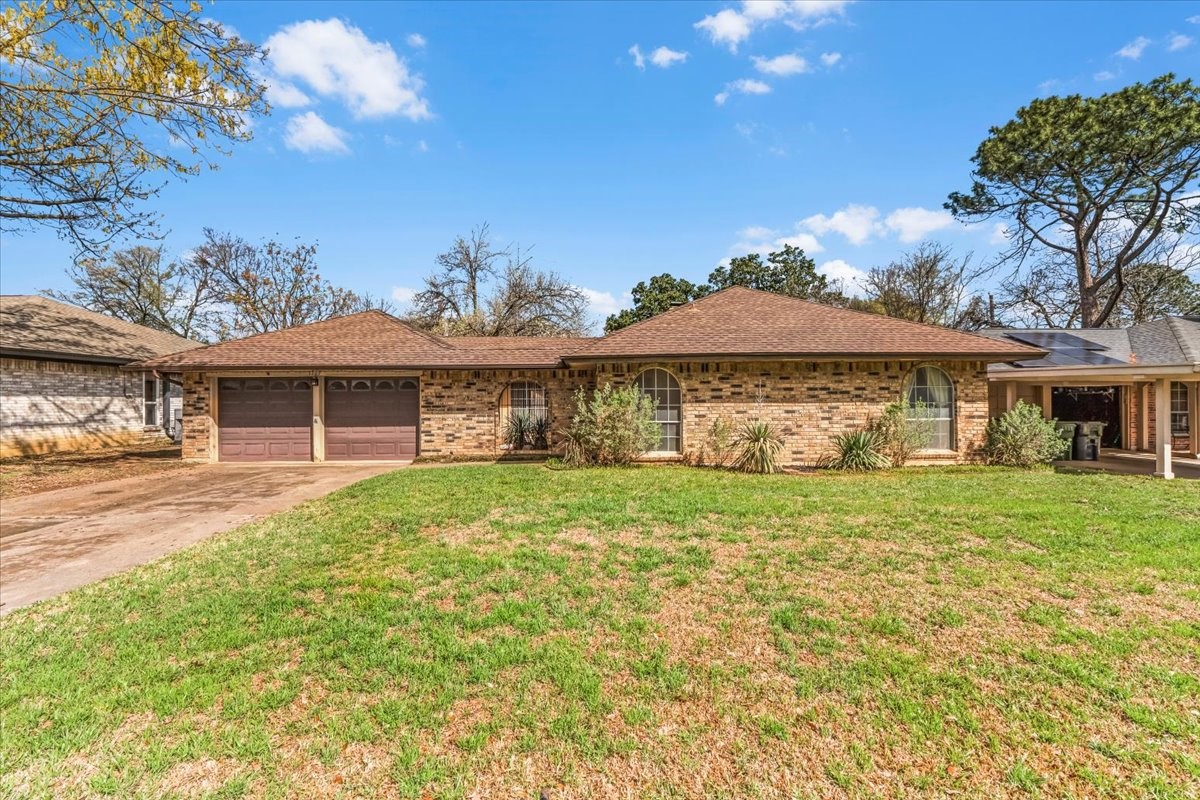 1707 Princeton Drive Arlington TX 76015