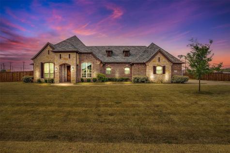 8211 Faithful Drive Waxahachie TX 75167