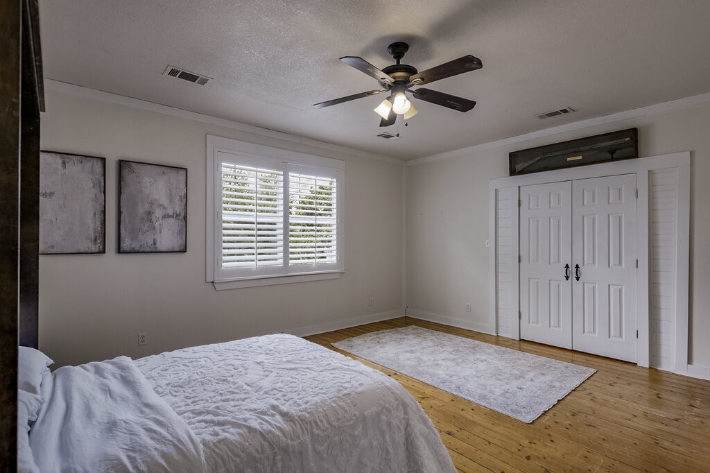 406 Commerce Street Maypearl TX 76064