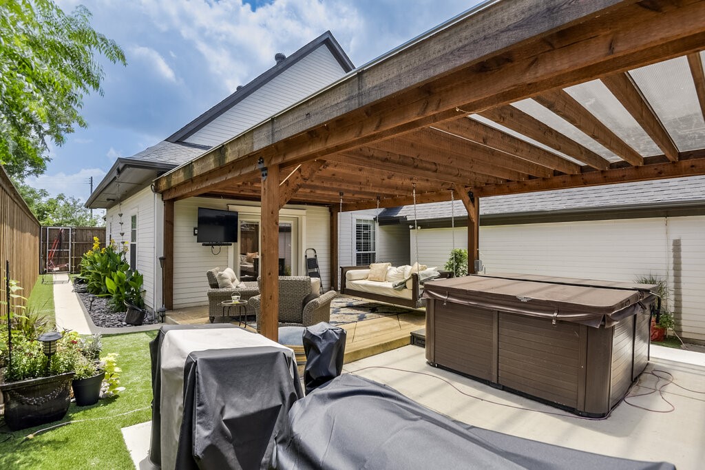 406 Commerce Street Maypearl TX 76064