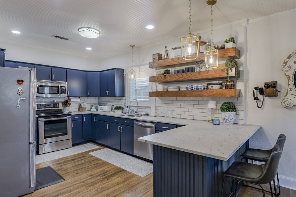 406 Commerce Street Maypearl TX 76064