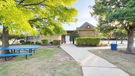 624 Vickie Street Crowley TX 76036