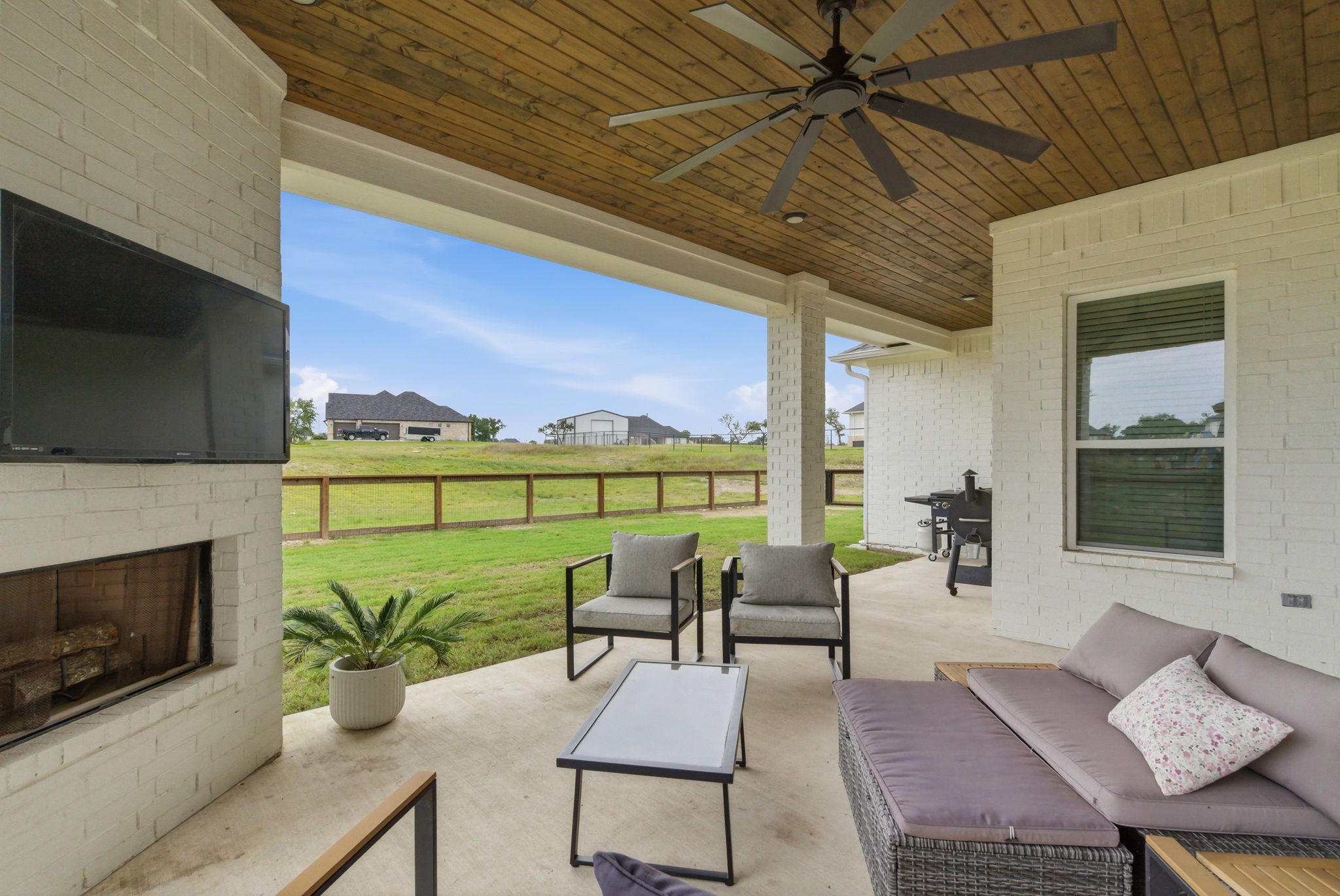 815 Wind River Pass Azle TX 76020