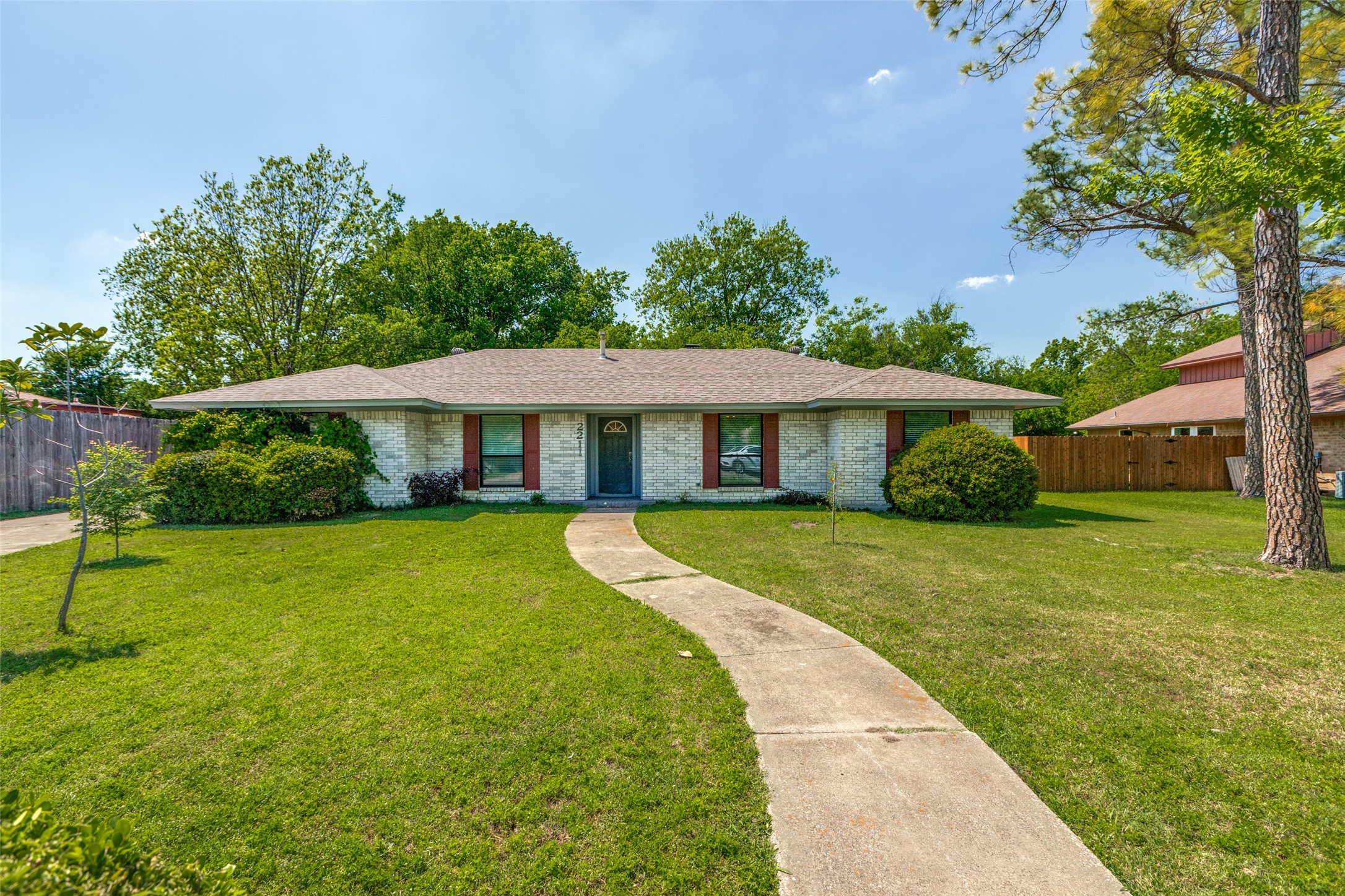 2211 Ascot Lane Denton TX 76209