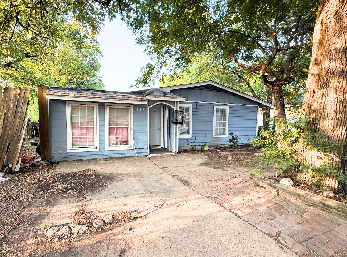 235 Loma Drive Garland TX 75040