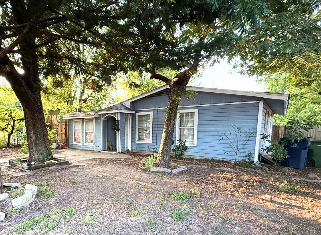 235 Loma Drive Garland TX 75040