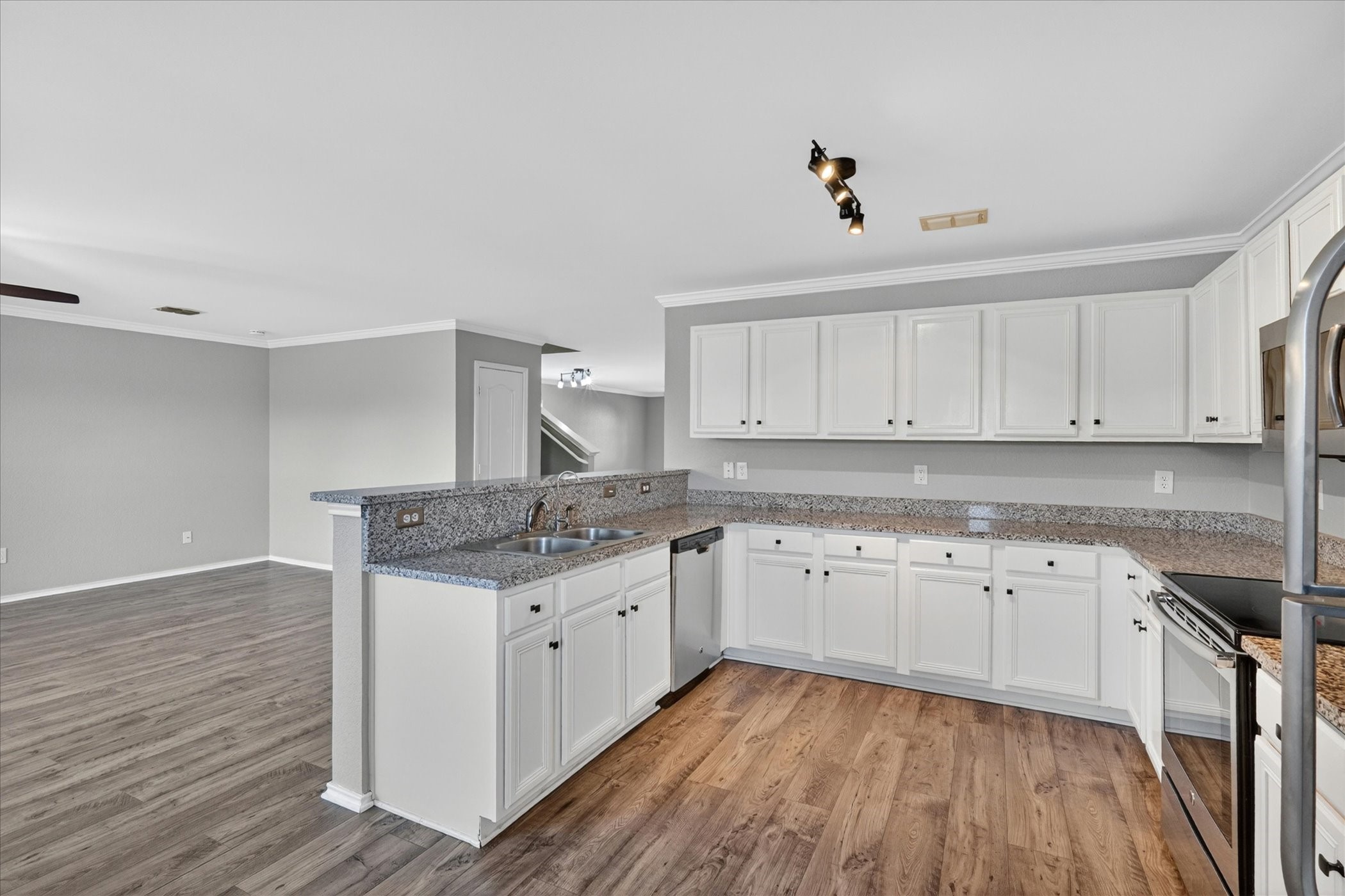 10129 Cougar Trail Fort Worth TX 76108