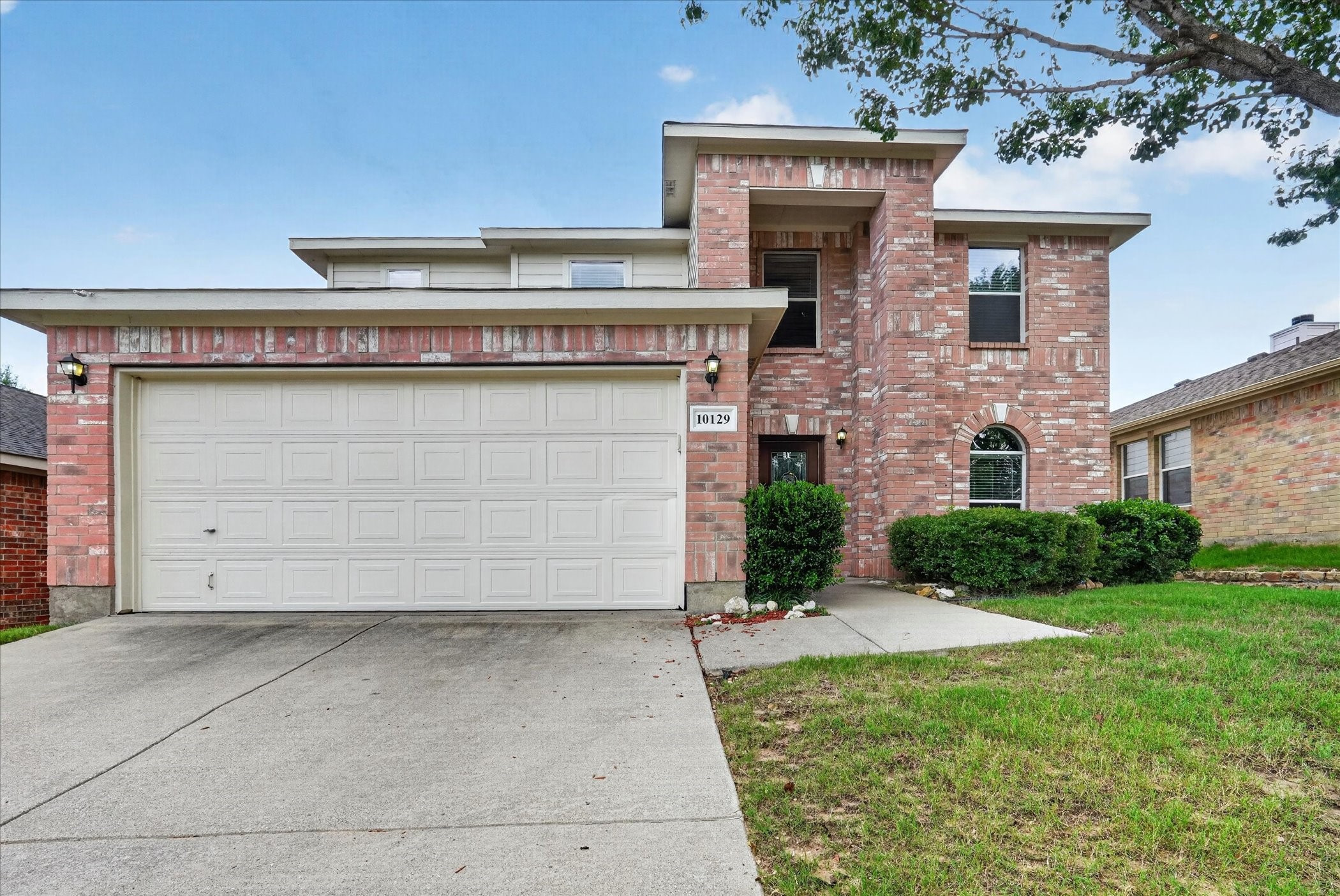 10129 Cougar Trail Fort Worth TX 76108