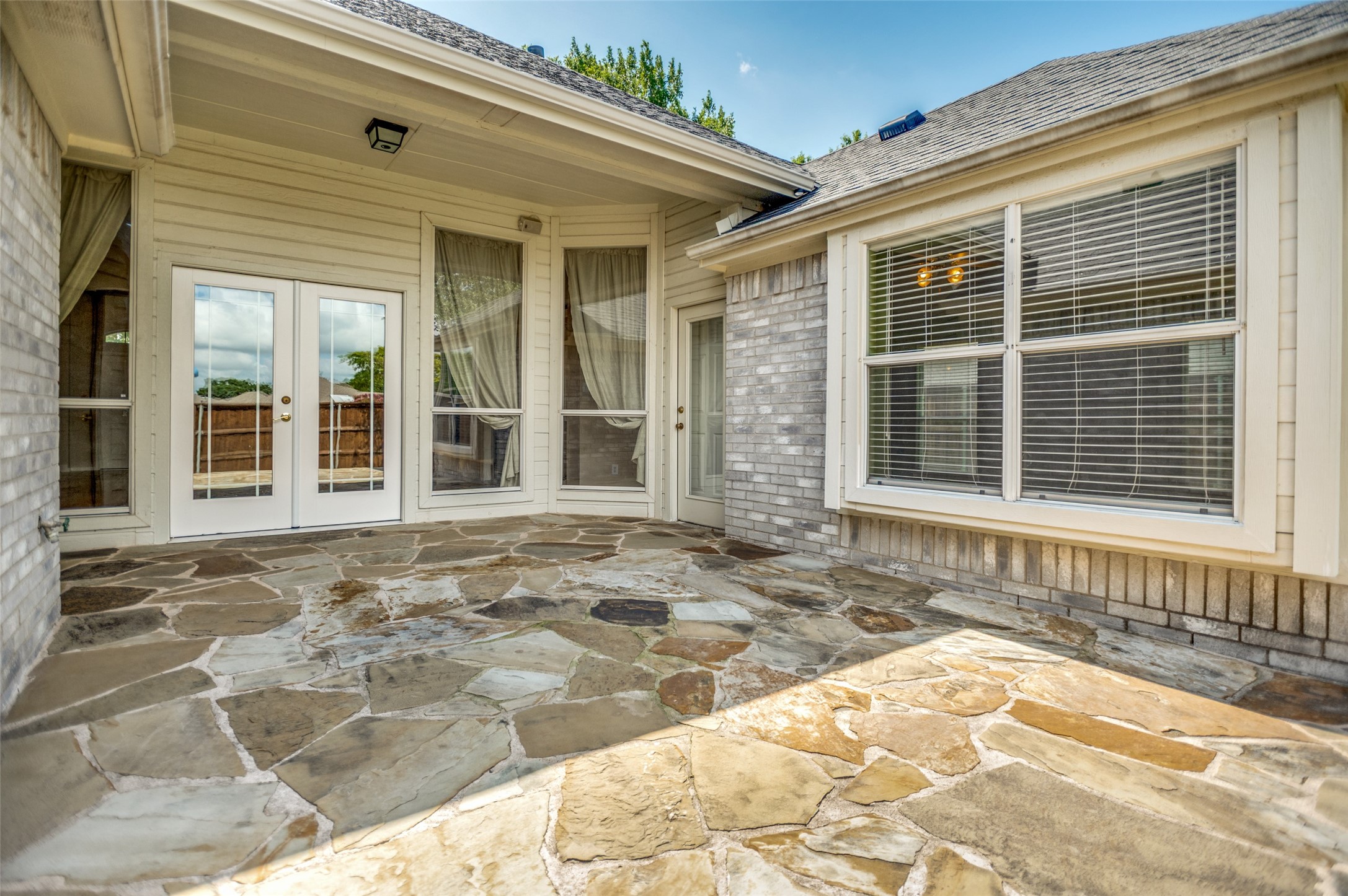 3808 Belton Drive Dallas TX 75287
