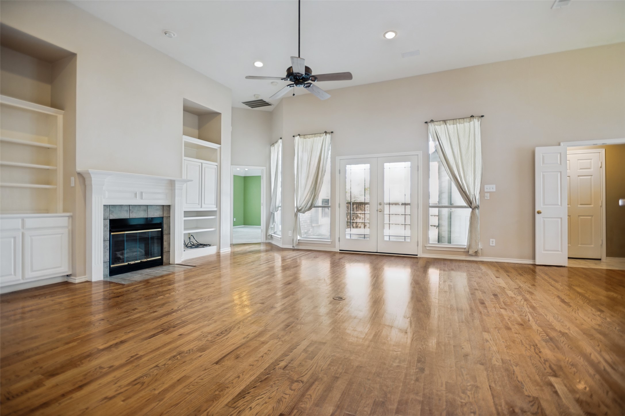 3808 Belton Drive Dallas TX 75287