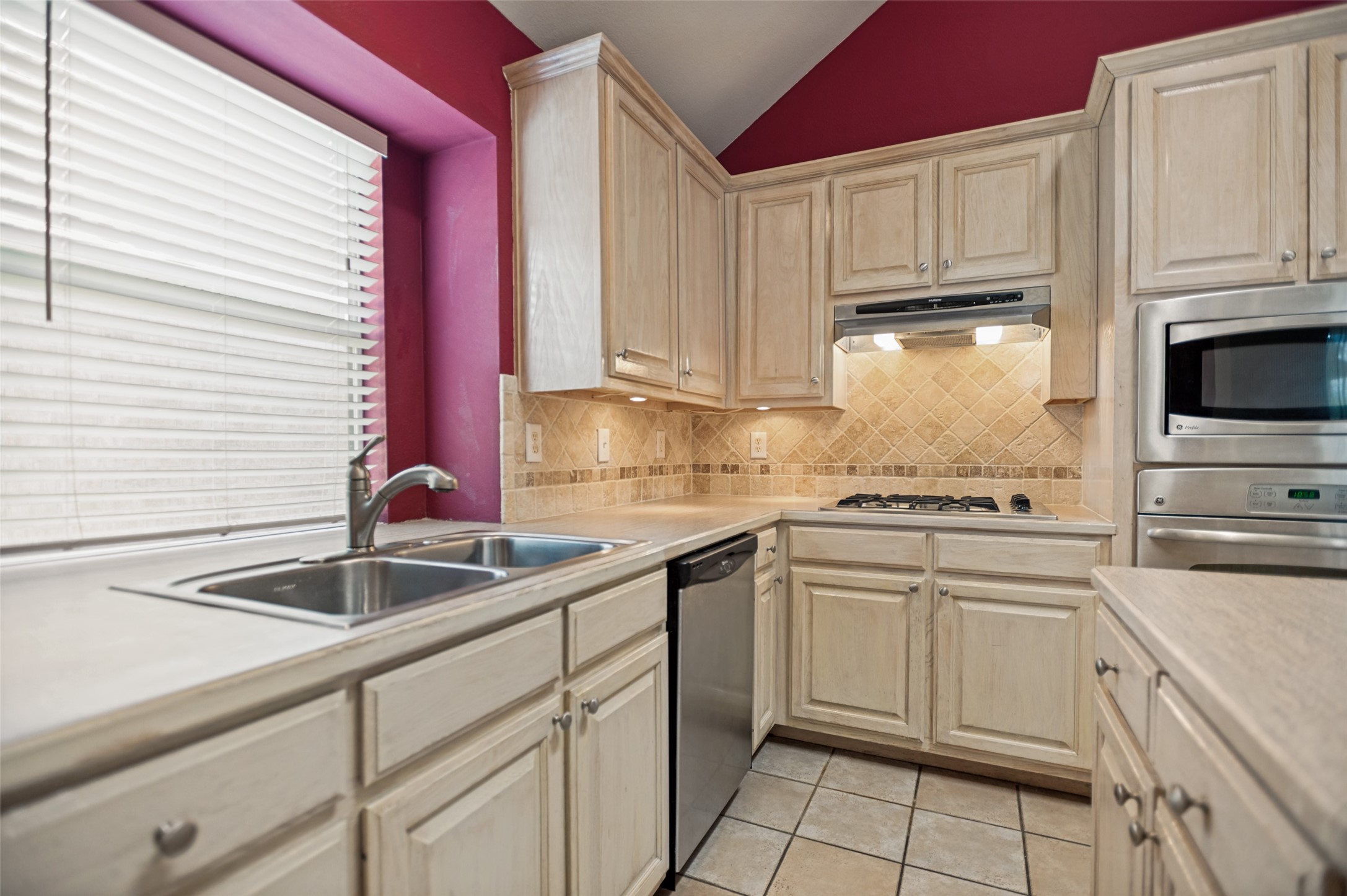 3808 Belton Drive Dallas TX 75287
