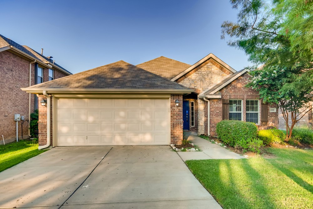 2000 Michelle Creek Drive Little Elm TX 75068