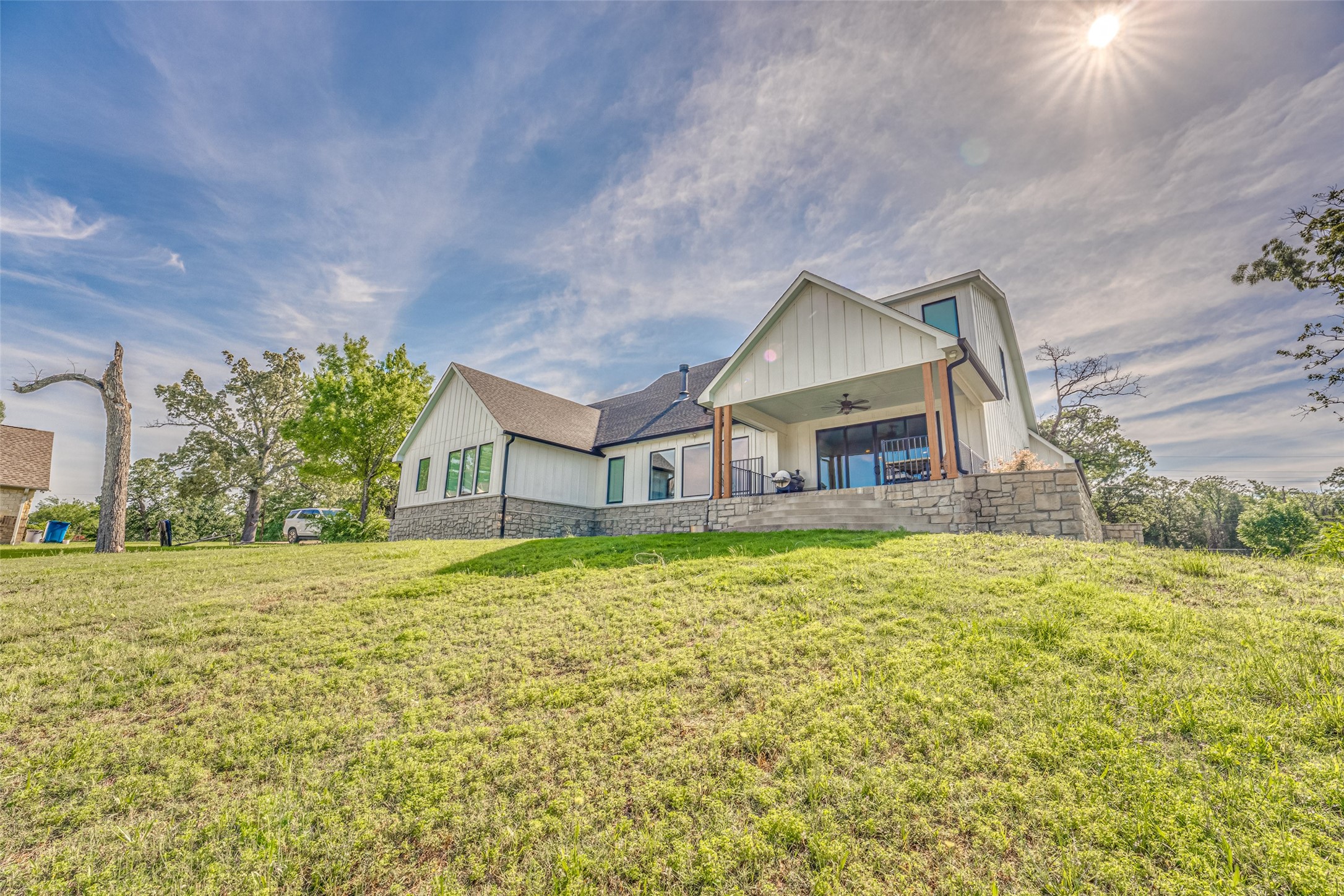 5523 Lakeshore Court Log Cabin TX 75148