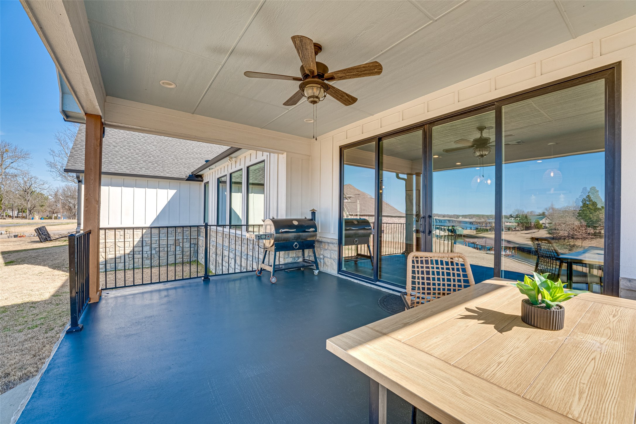 5523 Lakeshore Court Log Cabin TX 75148