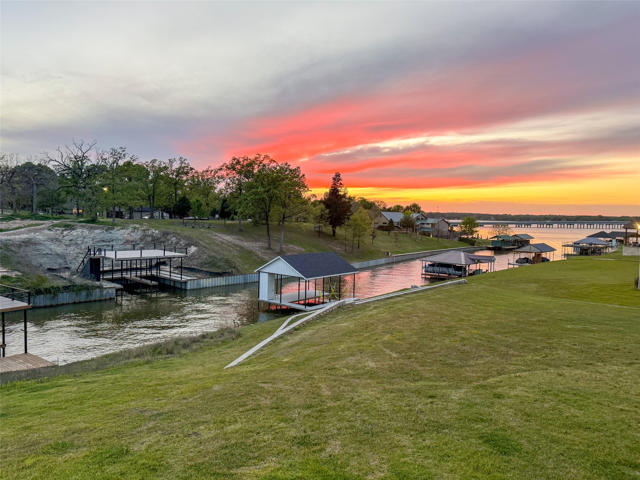 5523 Lakeshore Court Log Cabin TX 75148