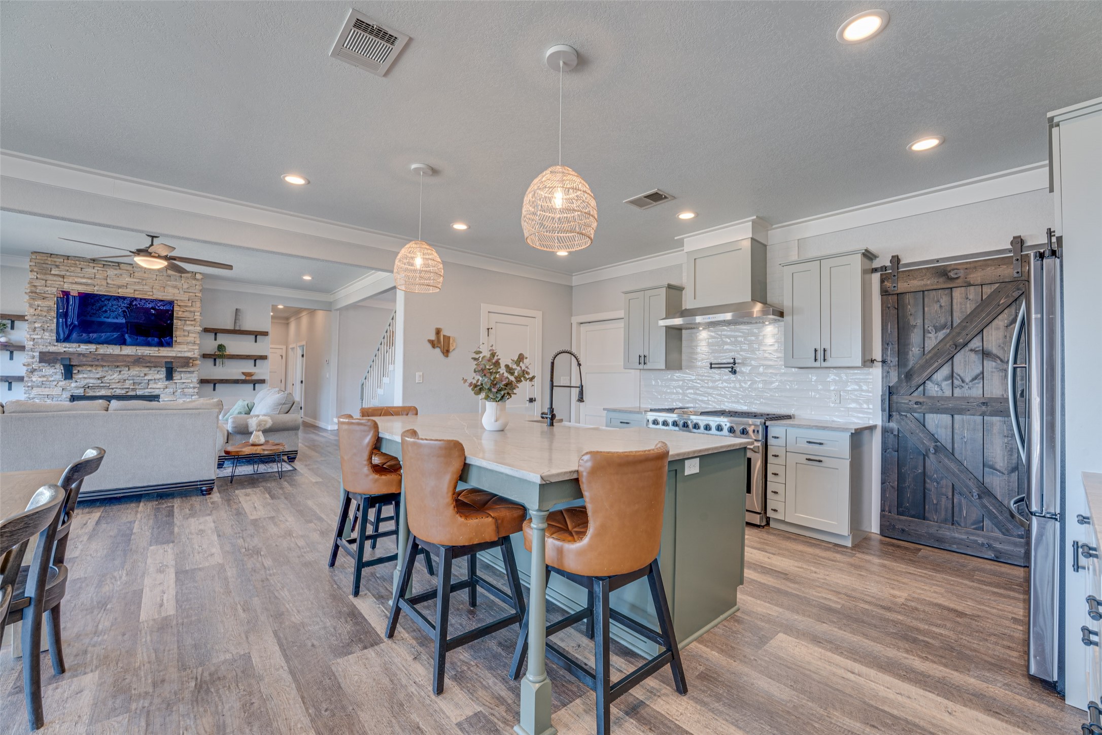 5523 Lakeshore Court Log Cabin TX 75148