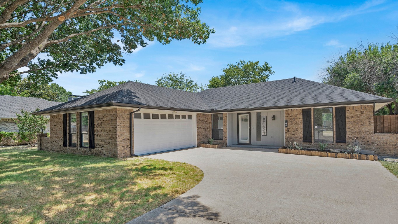 107 Dove Avenue Red Oak TX 75154