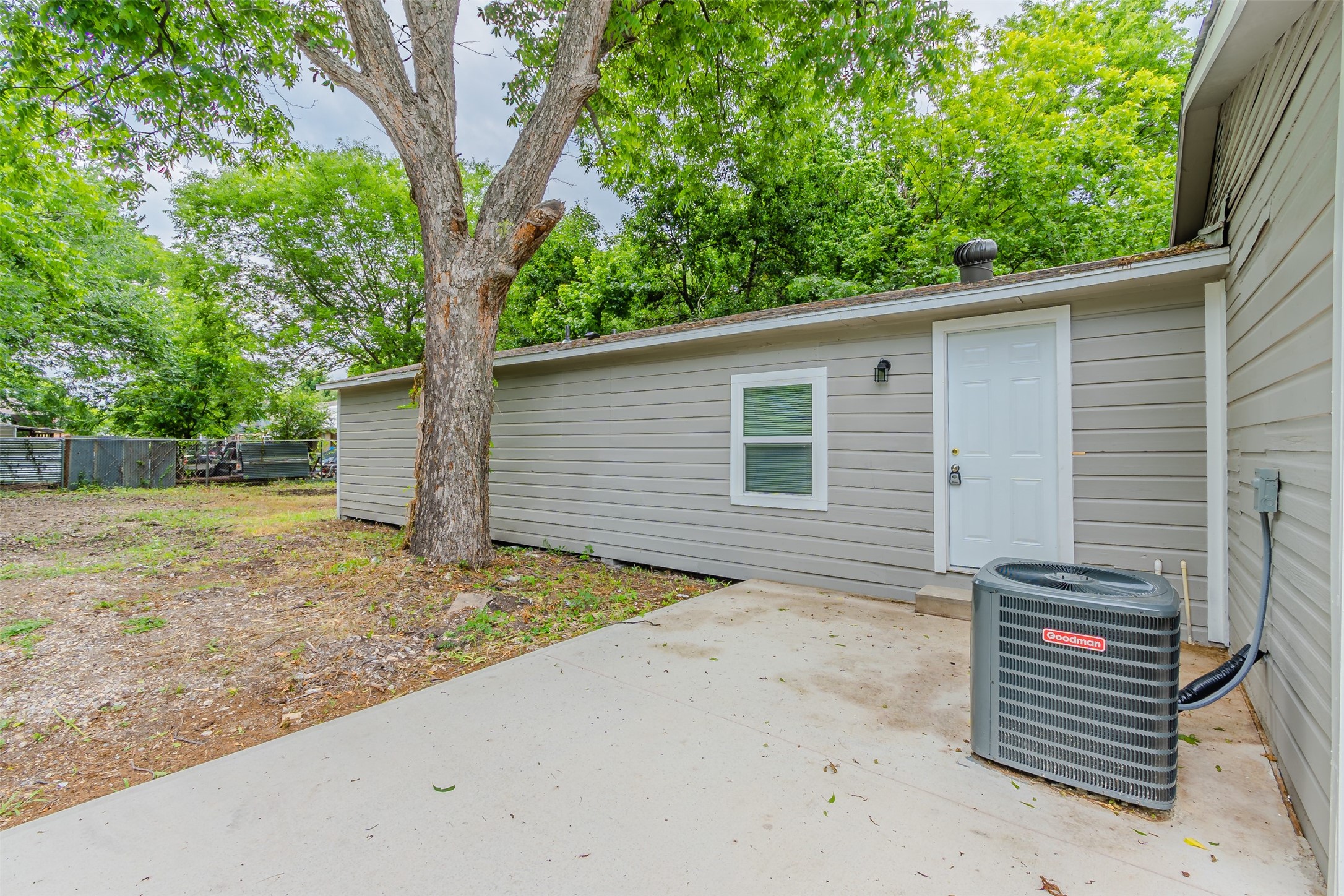 808 N Montgomery Street Sherman TX 75090