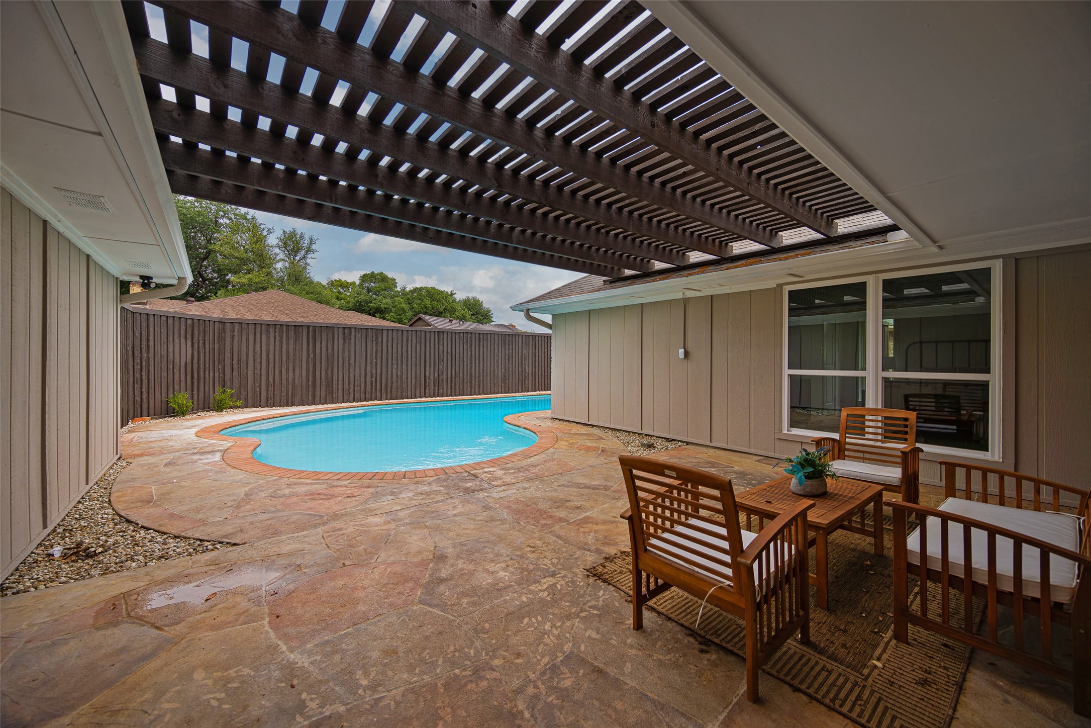 6817 Ledyard Drive Dallas TX 75248