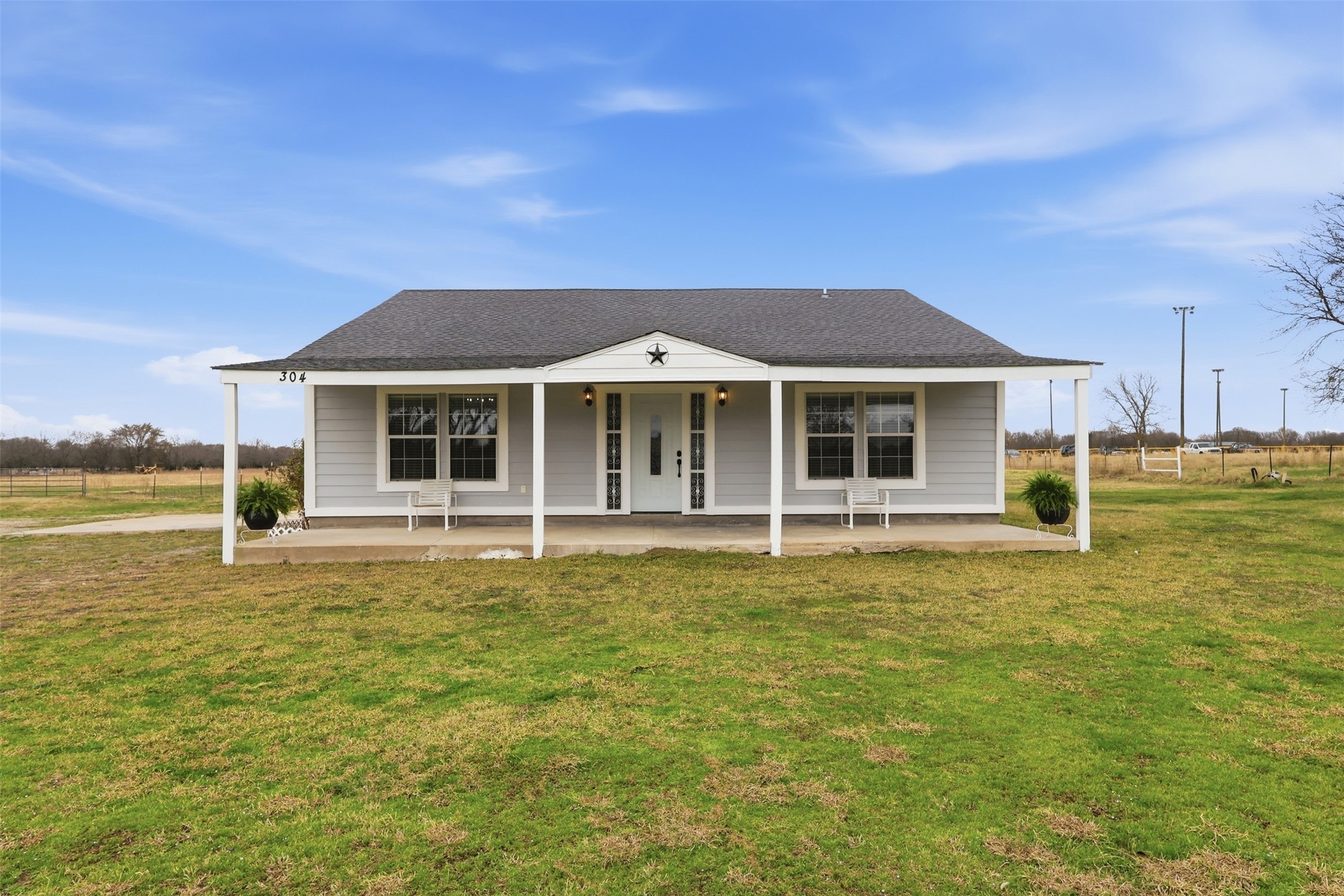 304 County Road 2260 Greenville TX 75402