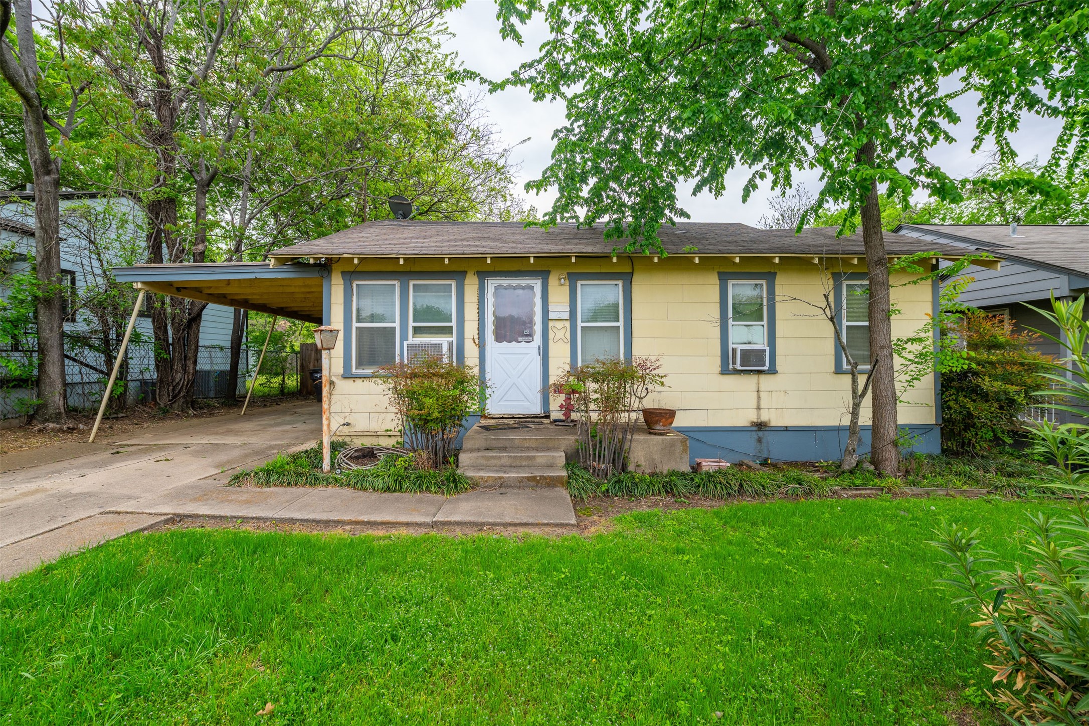 4367 Alamo Avenue Fort Worth TX 76107