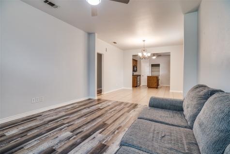 1503 Cherry Street Gainesville TX 76240