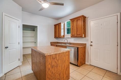 1503 Cherry Street Gainesville TX 76240