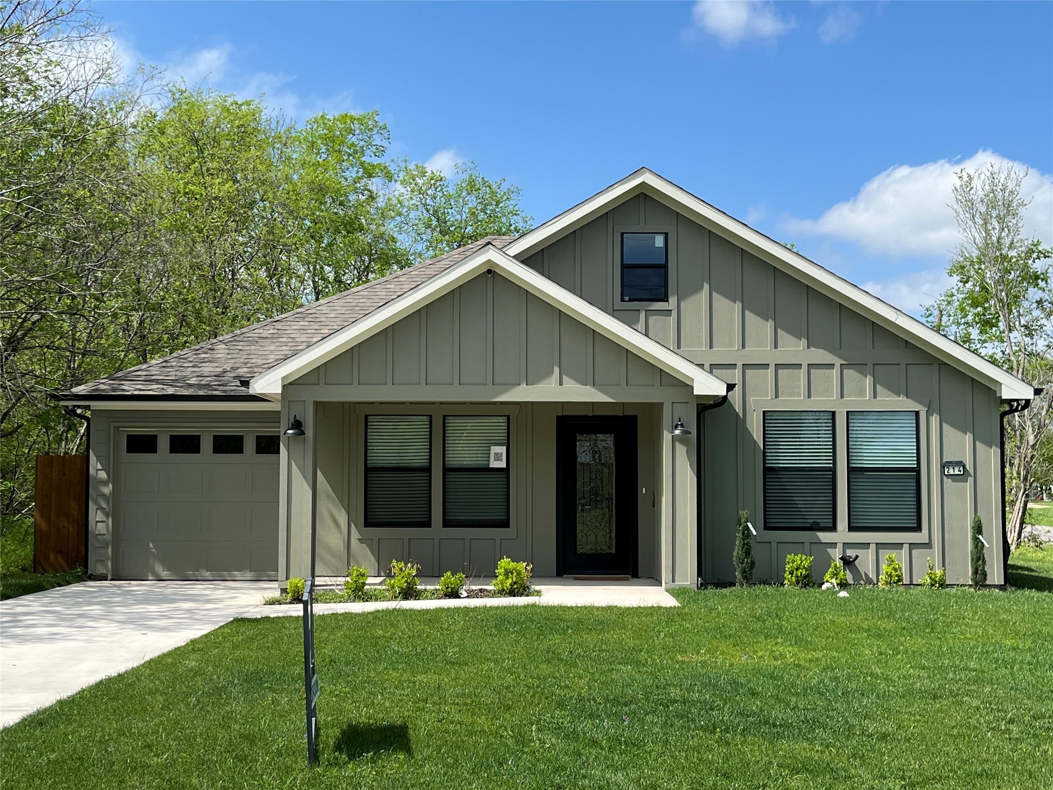 214 E 15th Avenue Corsicana TX 75110