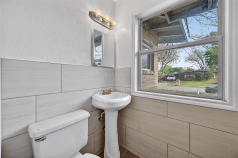2116 Marilyn Lane Arlington TX 76010