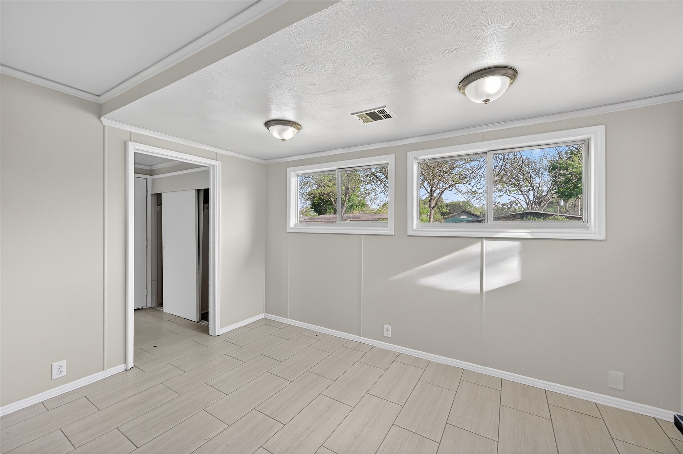 2116 Marilyn Lane Arlington TX 76010