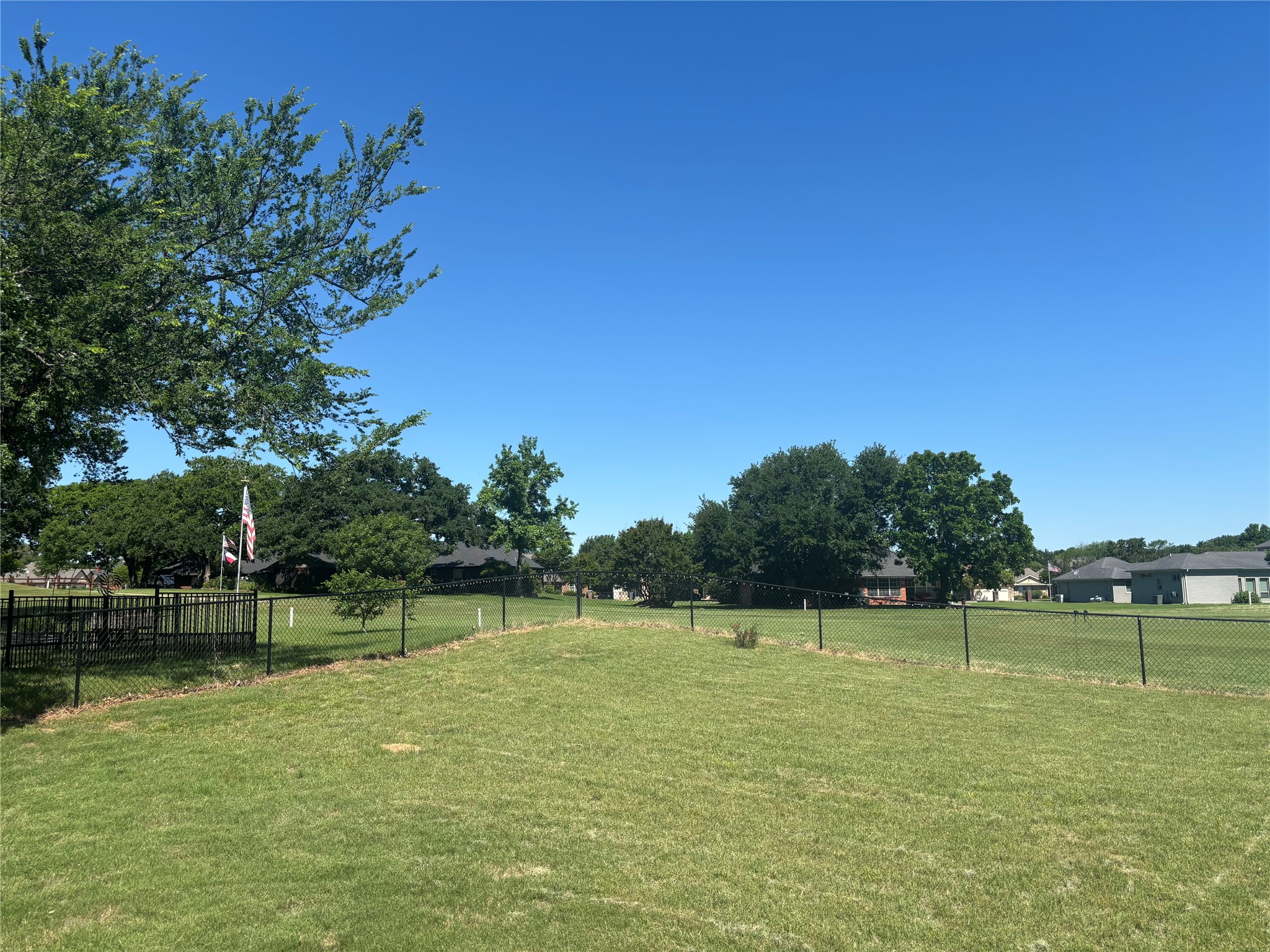 108 Kiowa Drive W Lake Kiowa TX 76240