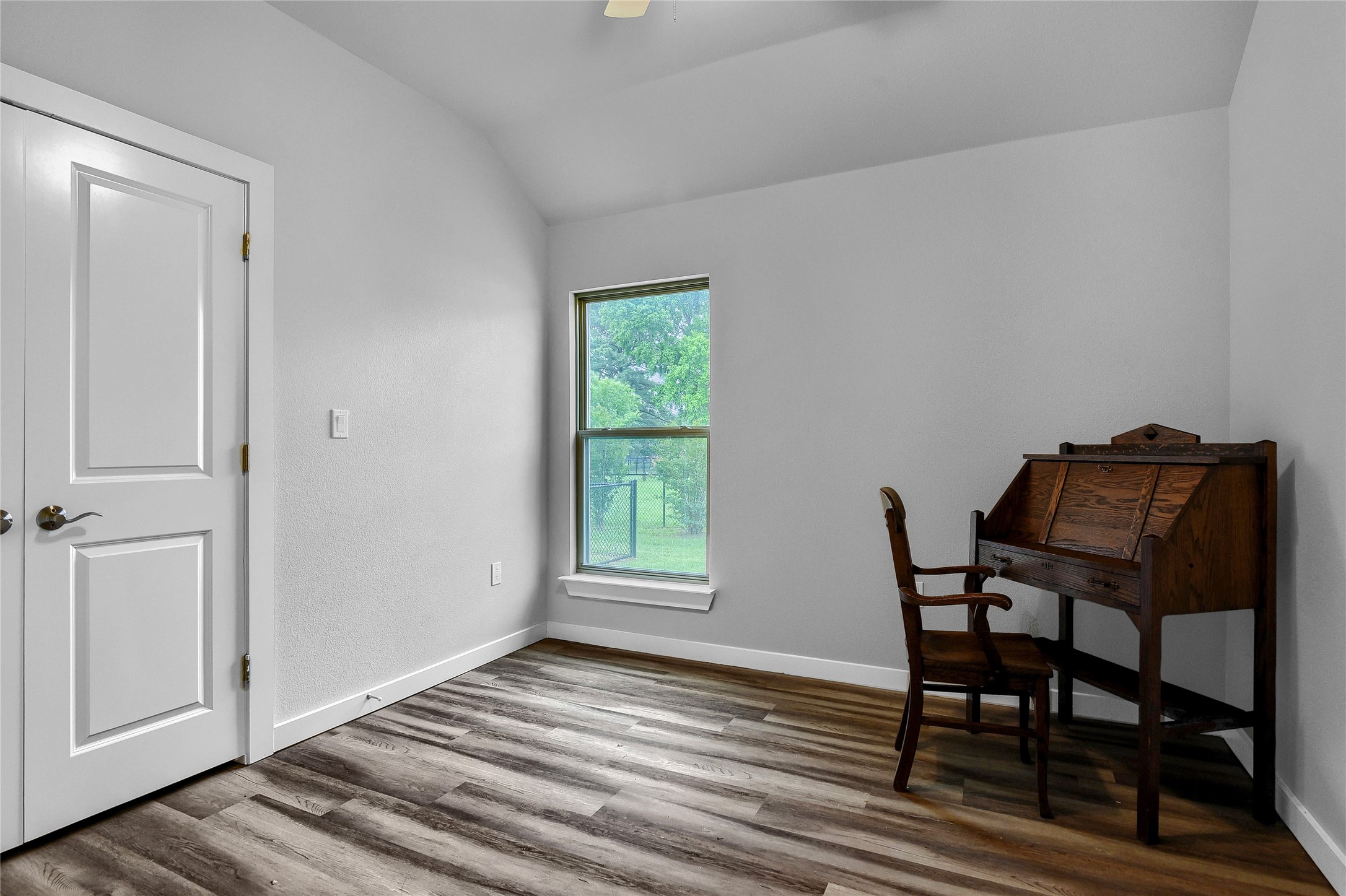 108 Kiowa Drive W Lake Kiowa TX 76240