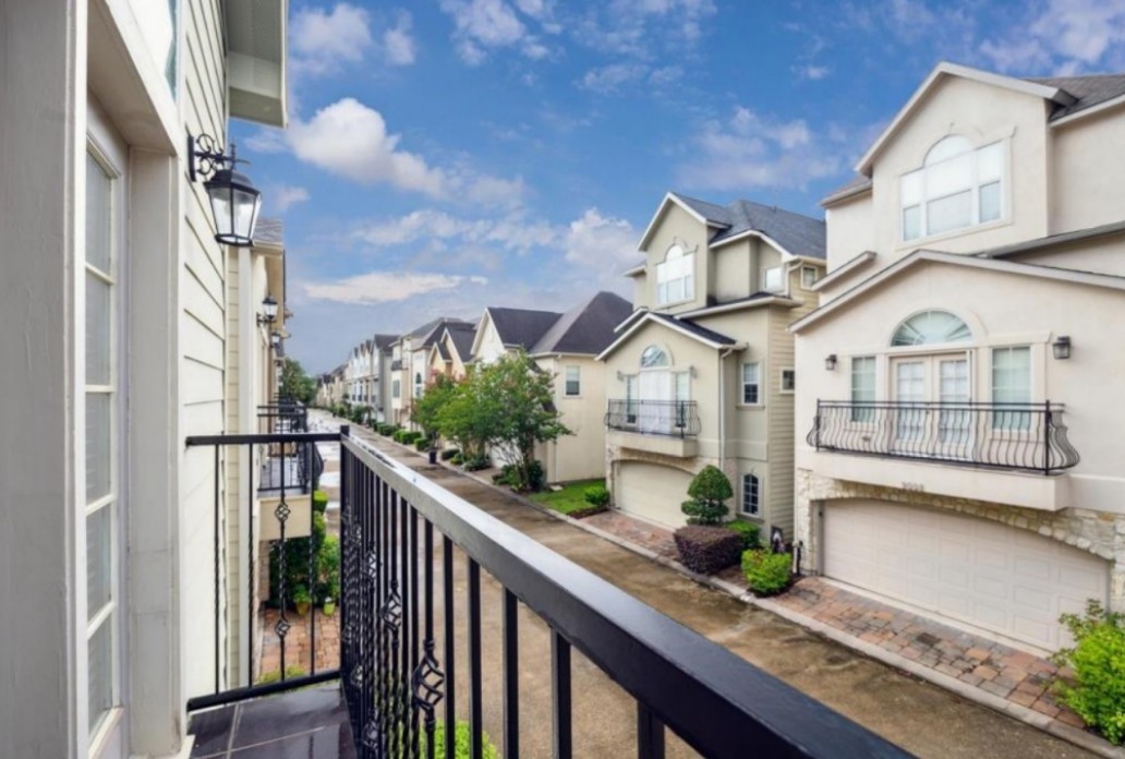 9007 Harbor Hills Drive Houston TX 77054