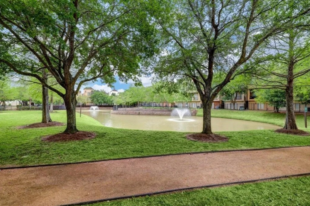 9007 Harbor Hills Drive Houston TX 77054