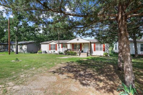 7406 Lakeview Drive Bonham TX 75418