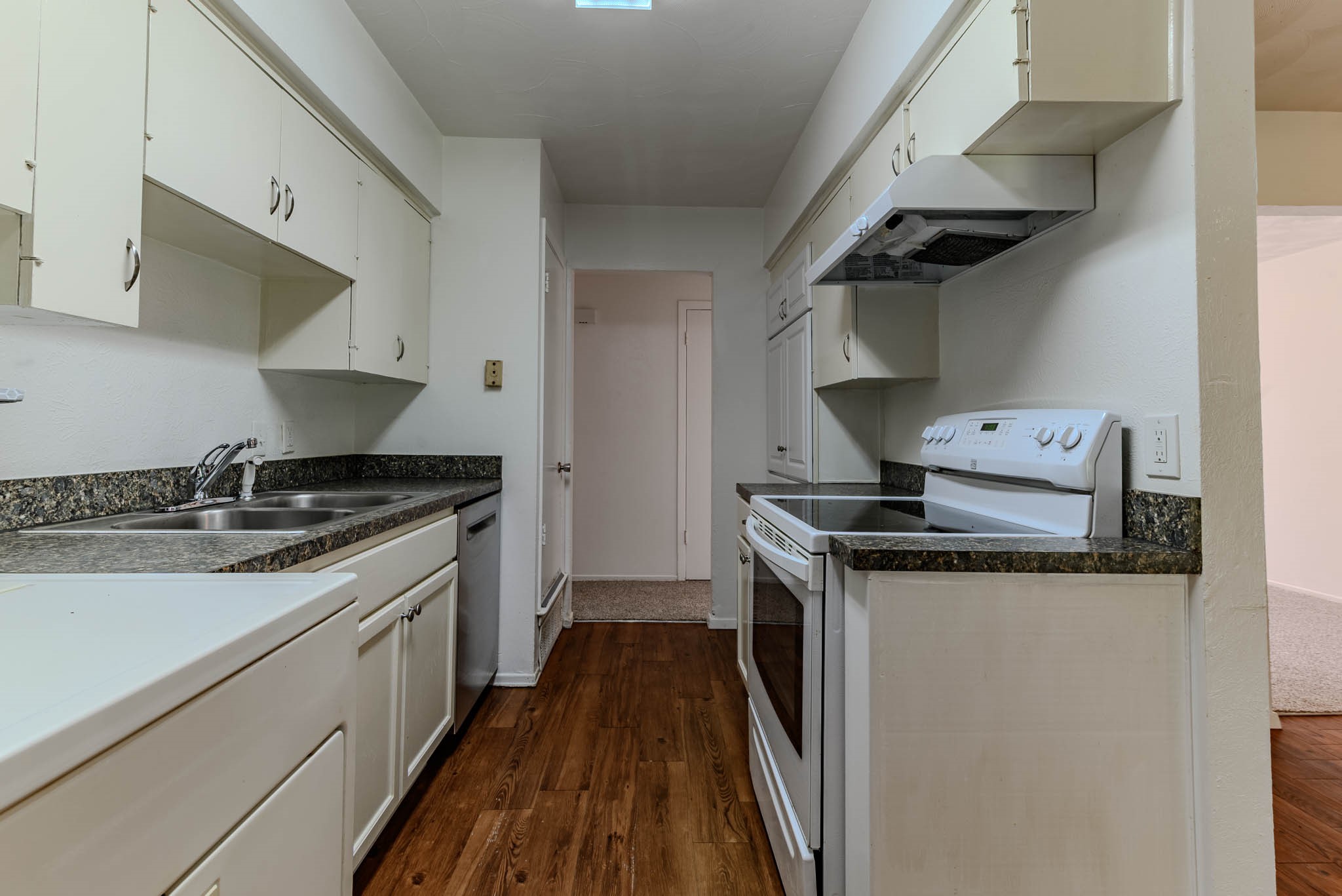 3213 Thames Street Irving TX 75062