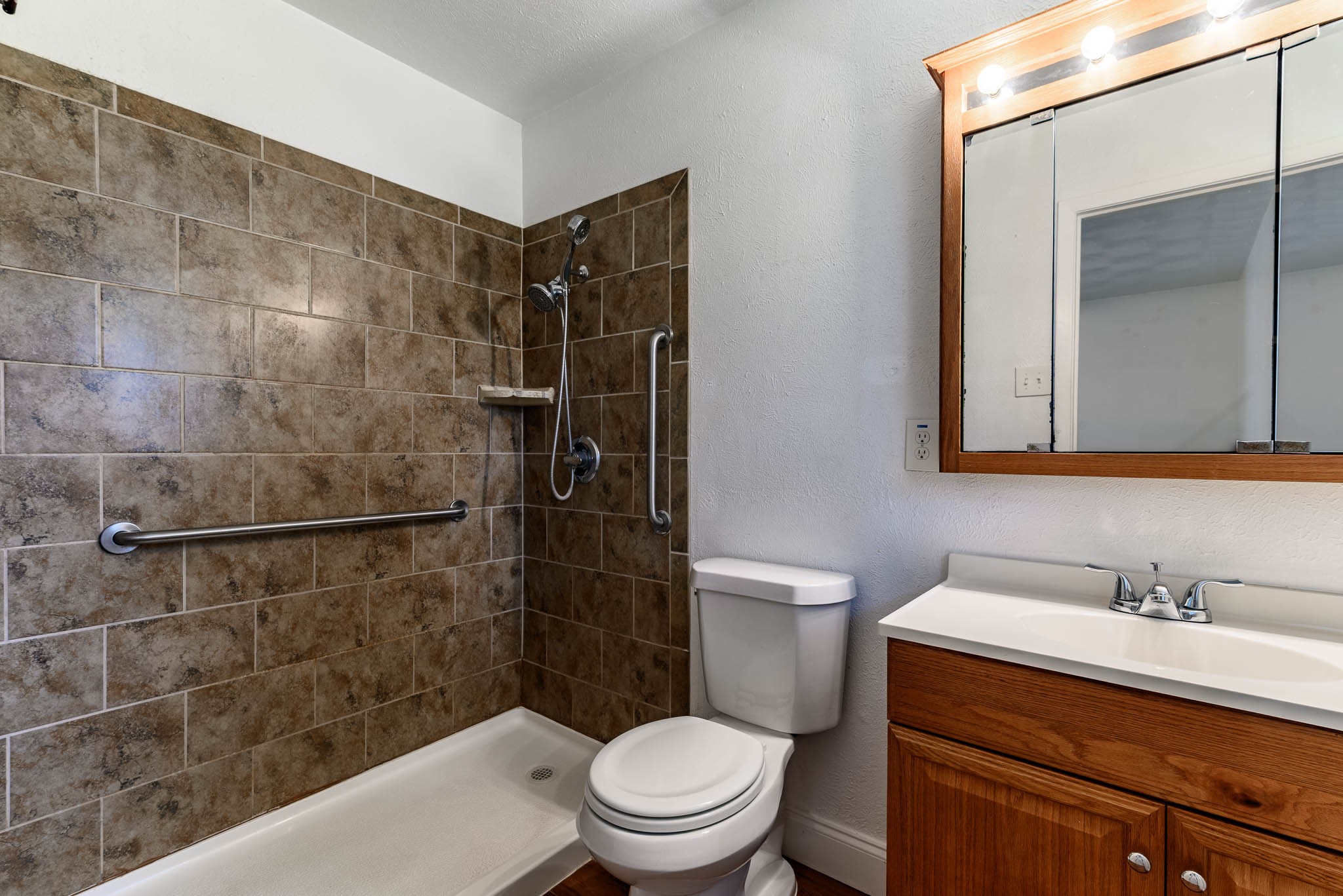 3213 Thames Street Irving TX 75062