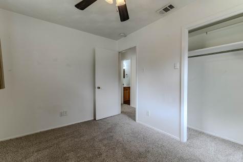 3213 Thames Street Irving TX 75062