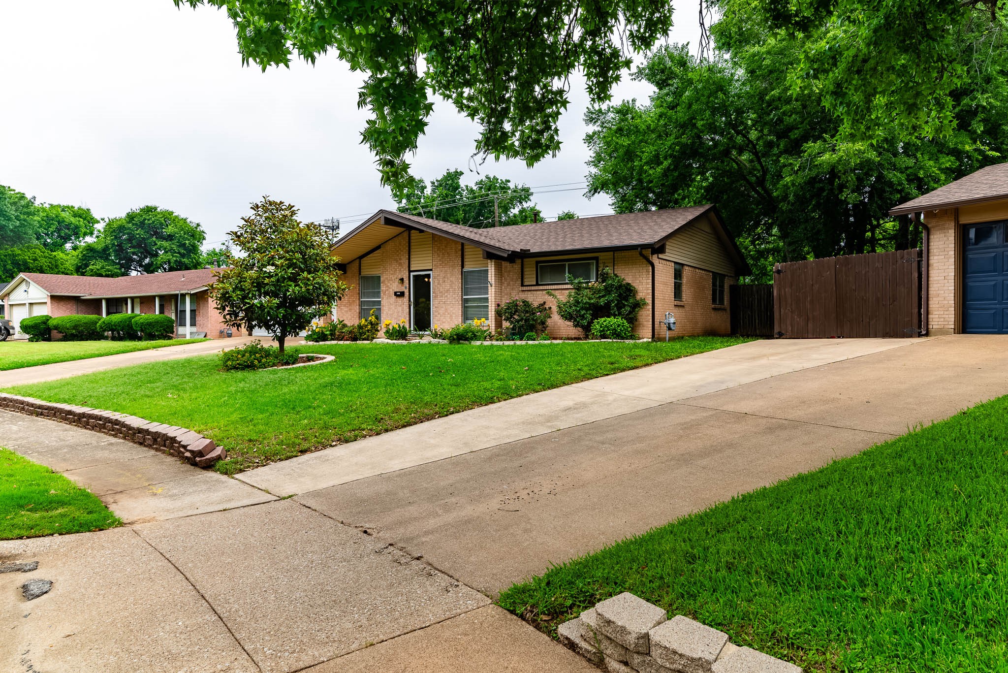 3213 Thames Street Irving TX 75062