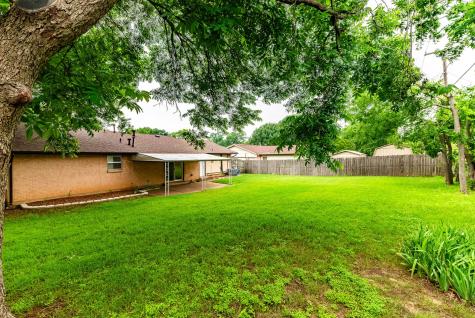 3213 Thames Street Irving TX 75062