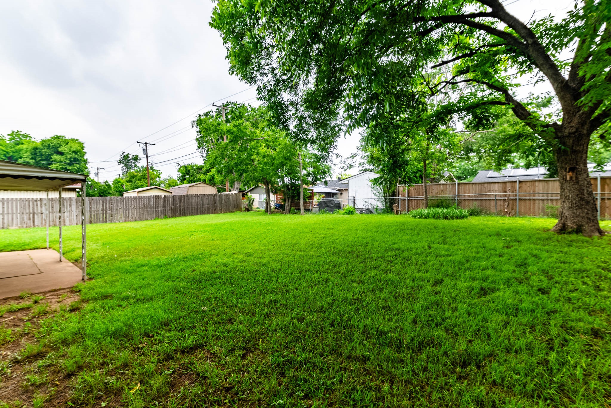 3213 Thames Street Irving TX 75062