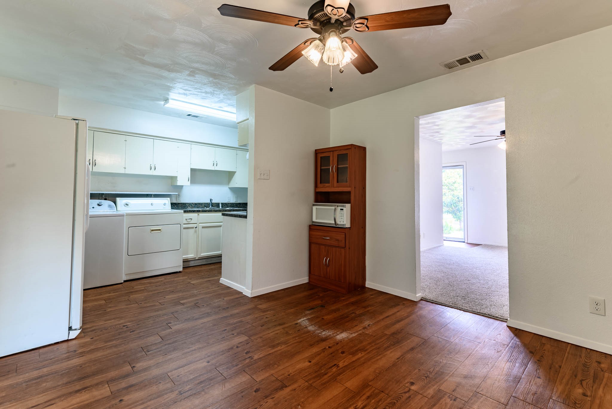 3213 Thames Street Irving TX 75062