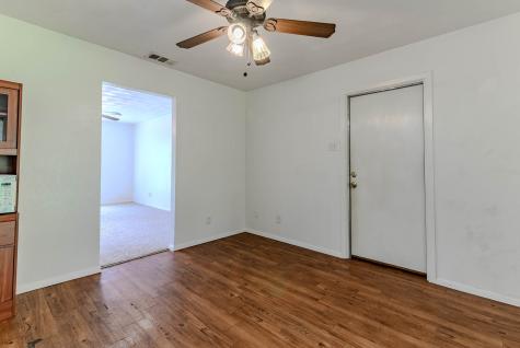 3213 Thames Street Irving TX 75062