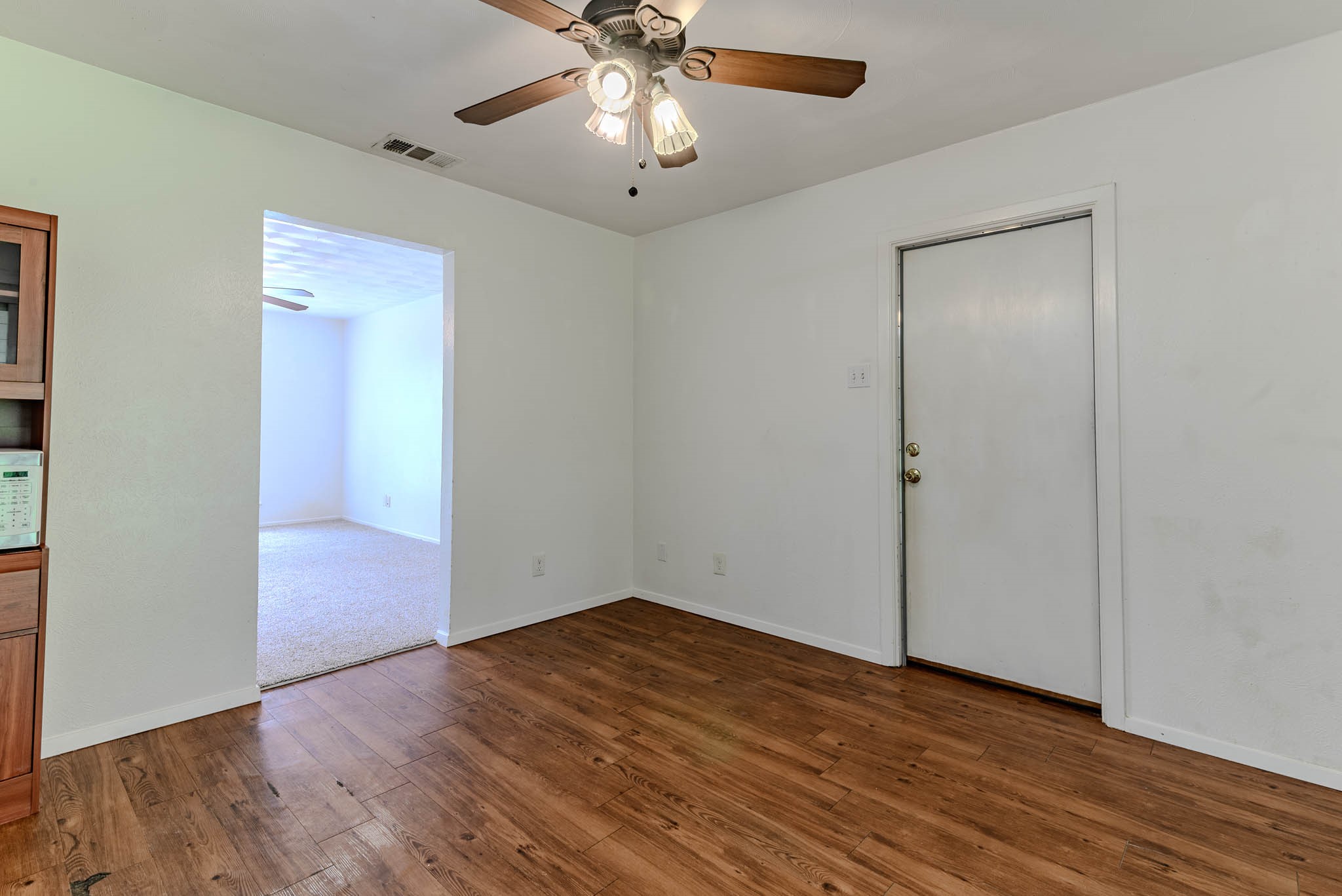 3213 Thames Street Irving TX 75062