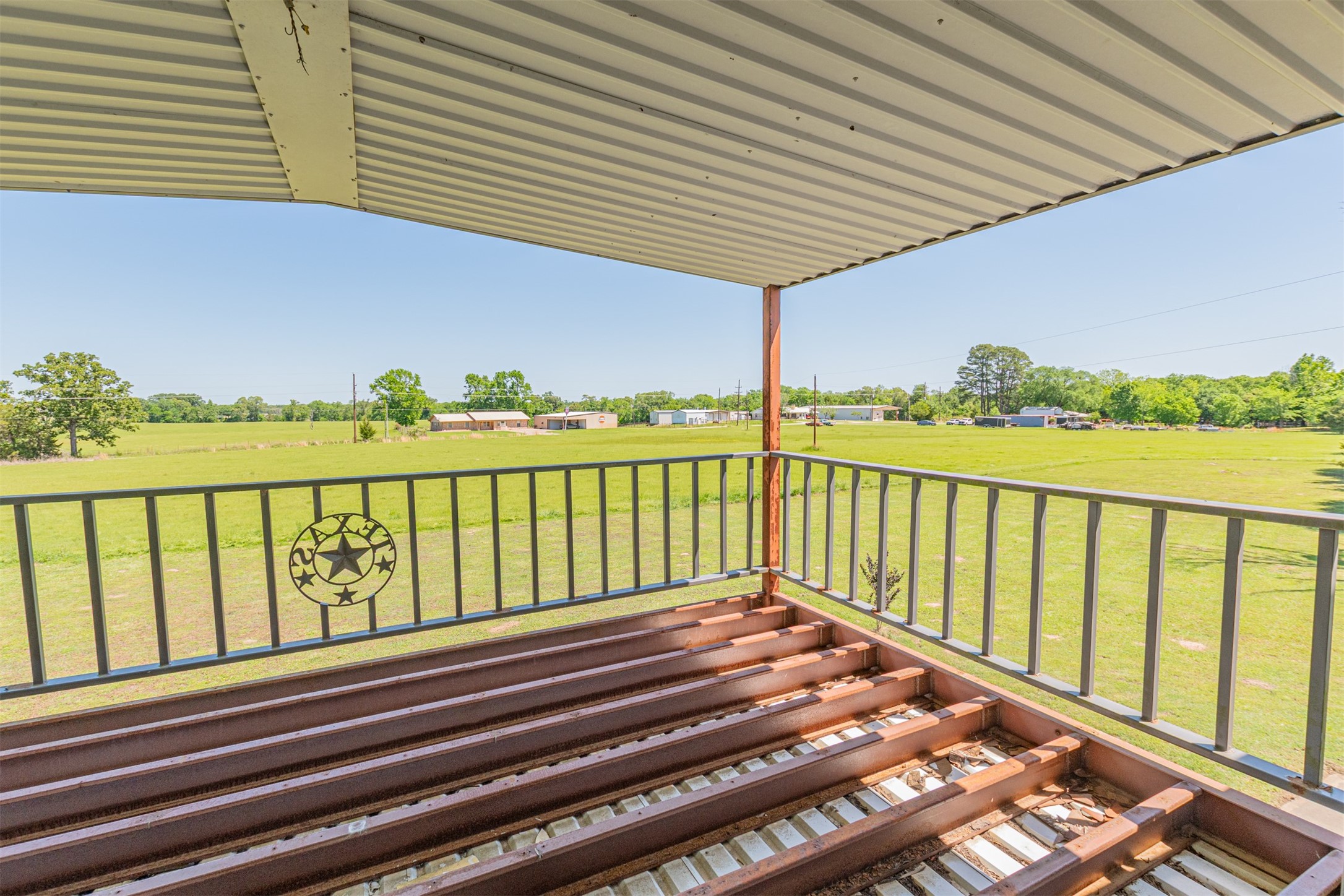 129 Rs County Road 2222 Emory TX 75440