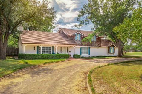 1517 W Elliott Street Breckenridge TX 76424