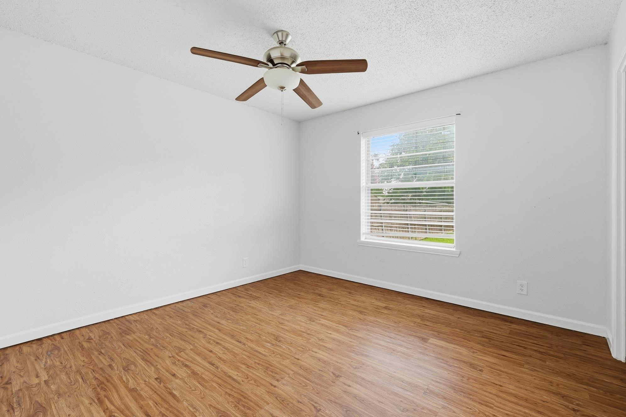 6536 Windrock Watauga TX 76148