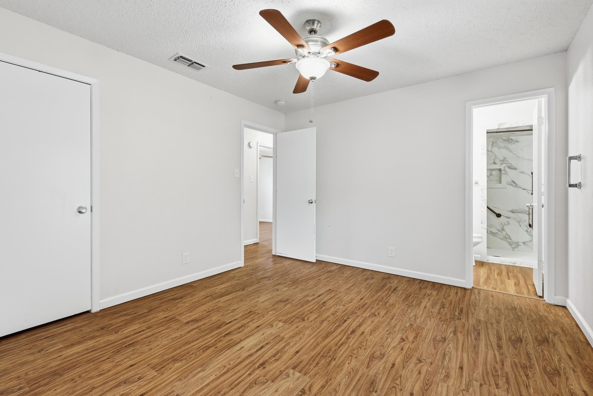 6536 Windrock Watauga TX 76148