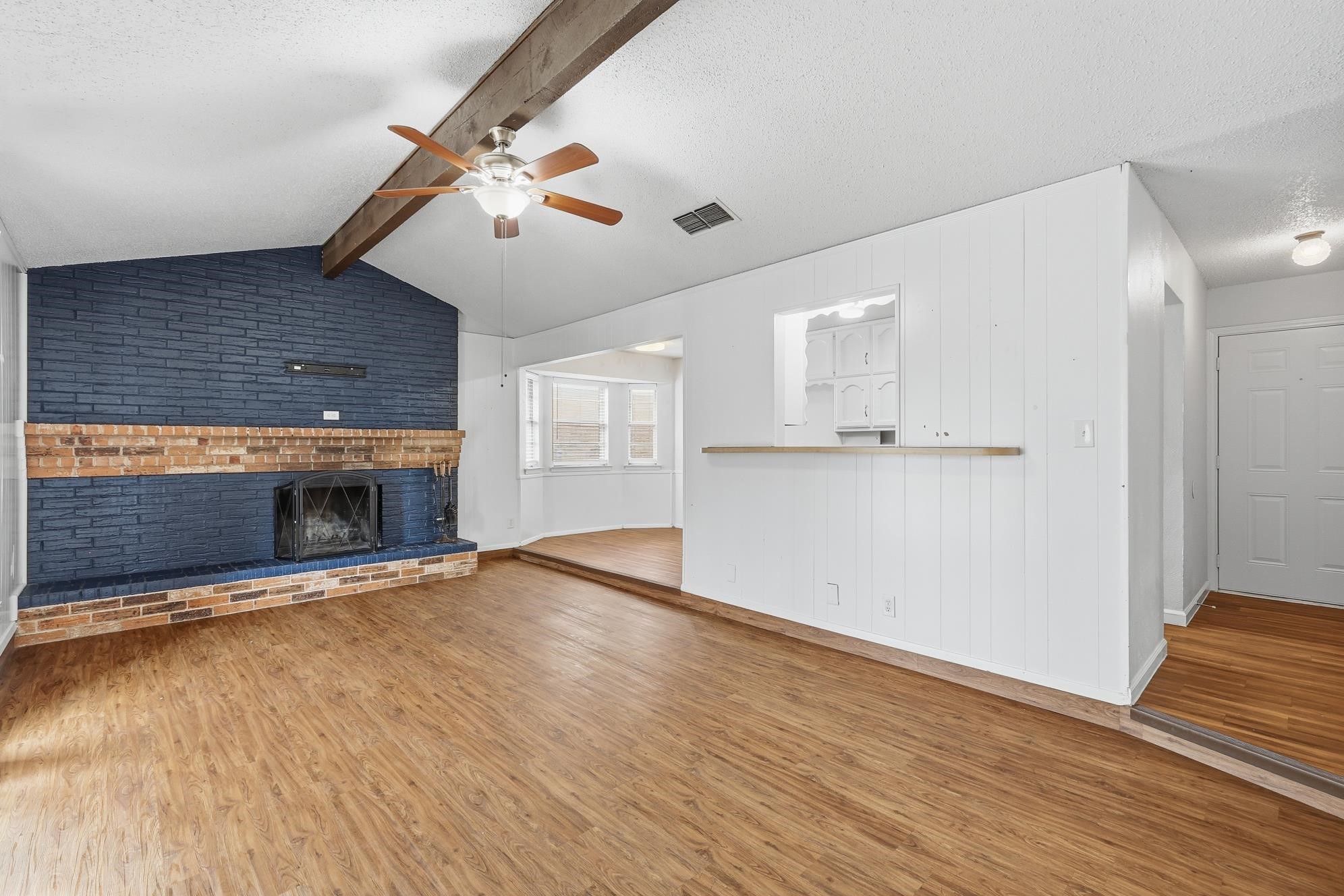 6536 Windrock Watauga TX 76148