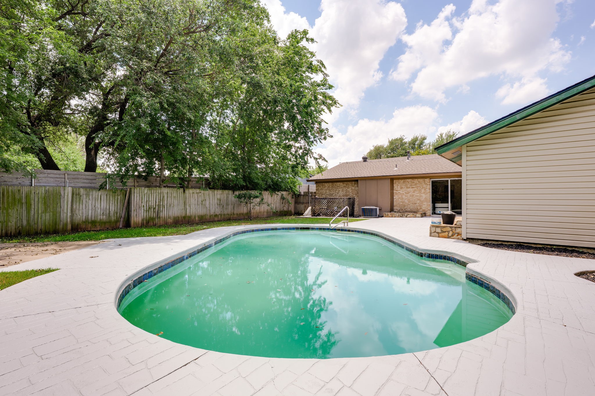 2518 Hightrail Drive Carrollton TX 75006